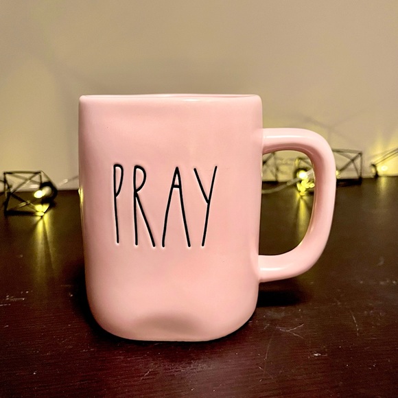 Rae Dunn PRAY mug - Picture 1 of 5